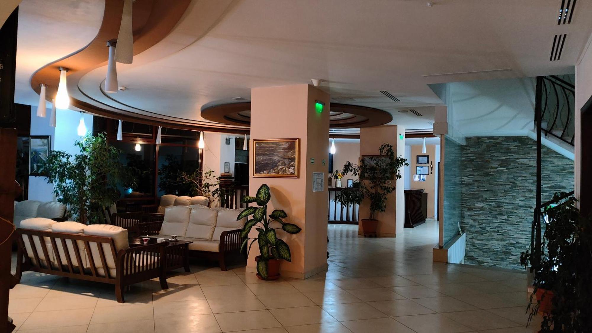 Hotel Valea Cu Pesti Căpăţîneni-Ungureni Exterior foto