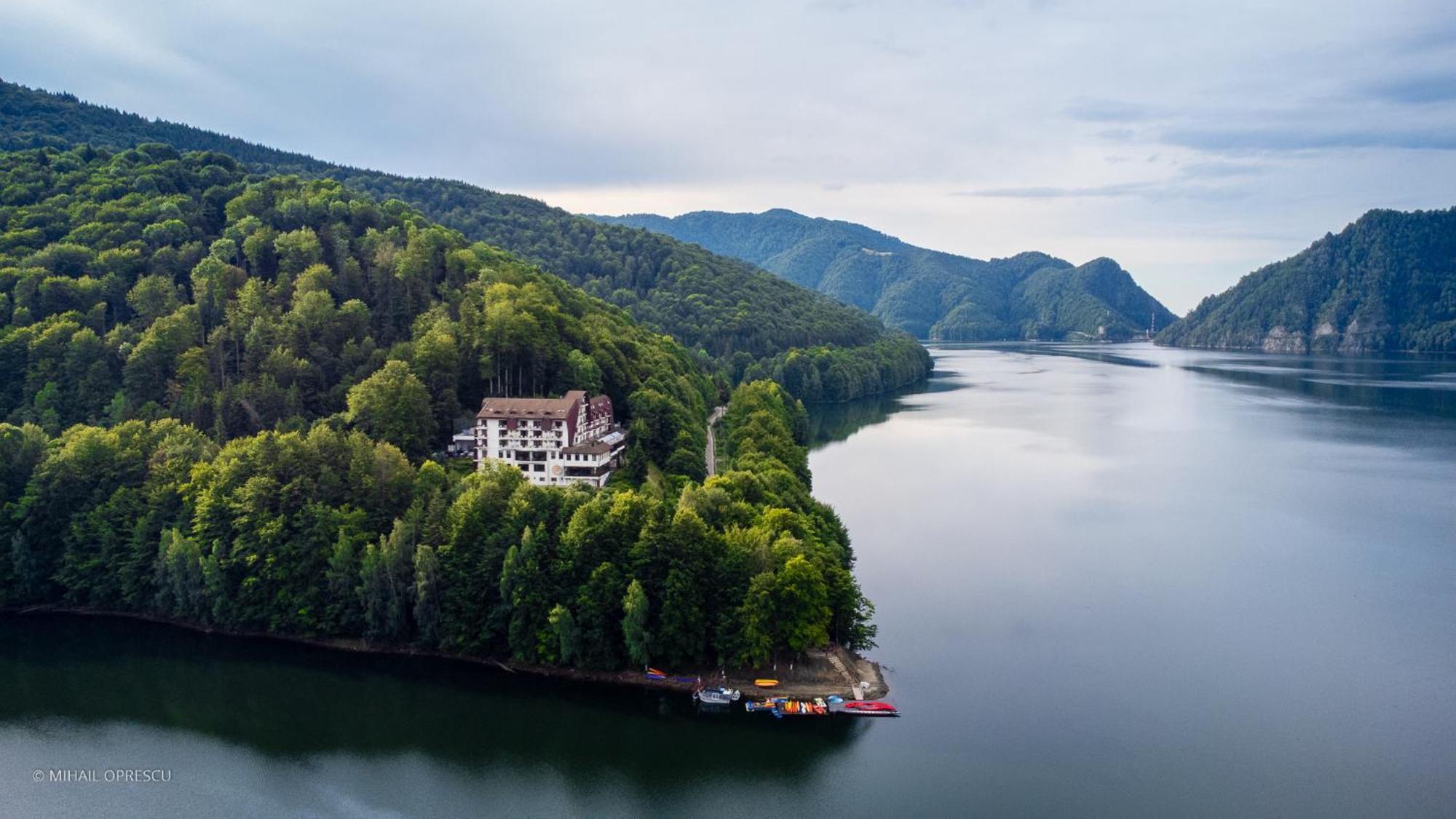 Hotel Valea Cu Pesti Căpăţîneni-Ungureni Exterior foto